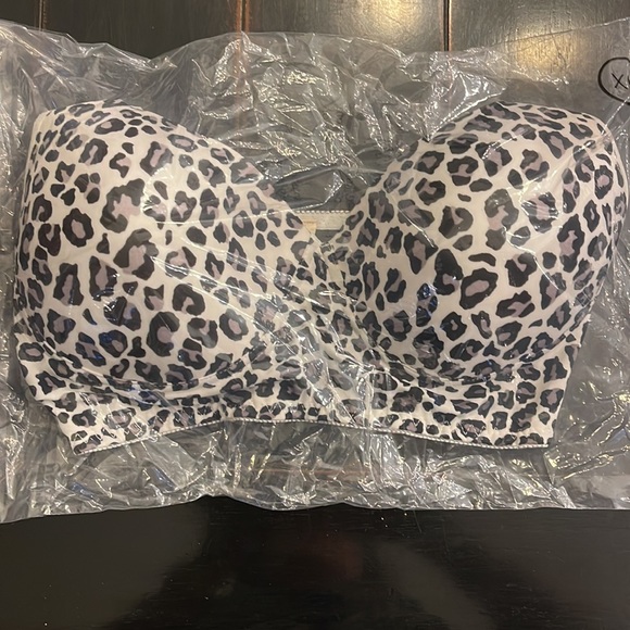 New With Tags 🐆Snow Leopard XL Comfort Molded Cup Bra with Sexy Lace Back 🤍🖤 - Picture 6 of 11